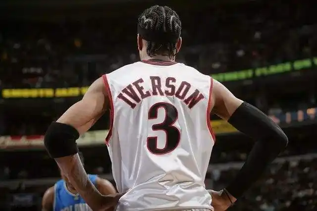 80,90后,追忆你心中的篮球超巨——阿伦·艾弗森