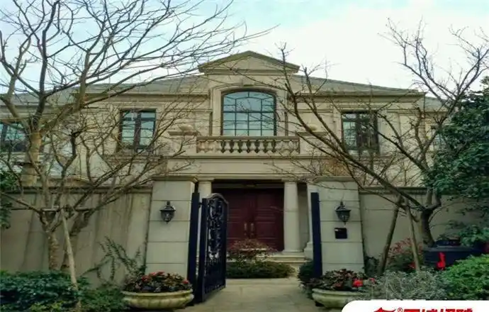 实体墙 有阳台 交通便利 电梯楼翠屏诚园秣陵