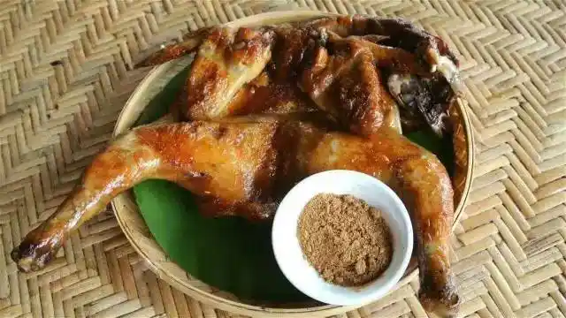 包烧肉傣味烤鱼柠檬凉拌鸡小镇风情下面,让小编带你去逛一逛小镇.