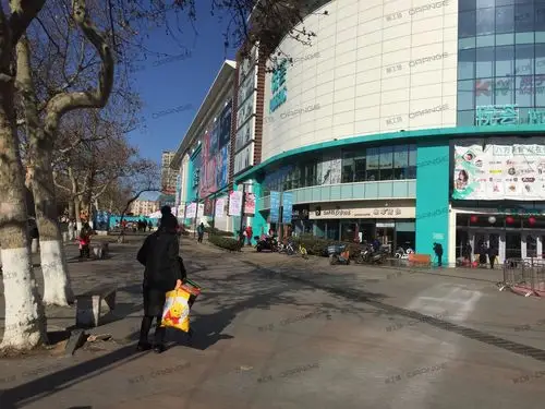 青岛悦荟广场-室外西南广场1