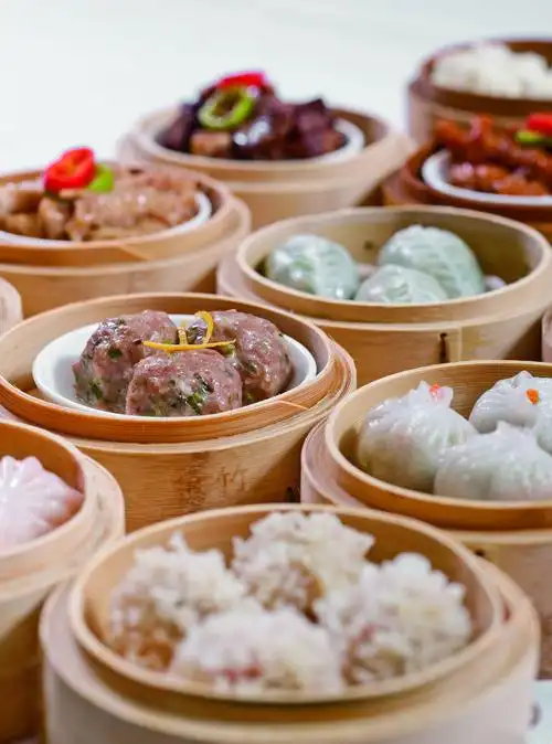 广东早茶里不为人知的世界沉浮-石亚茹-企业头条-拓荒族