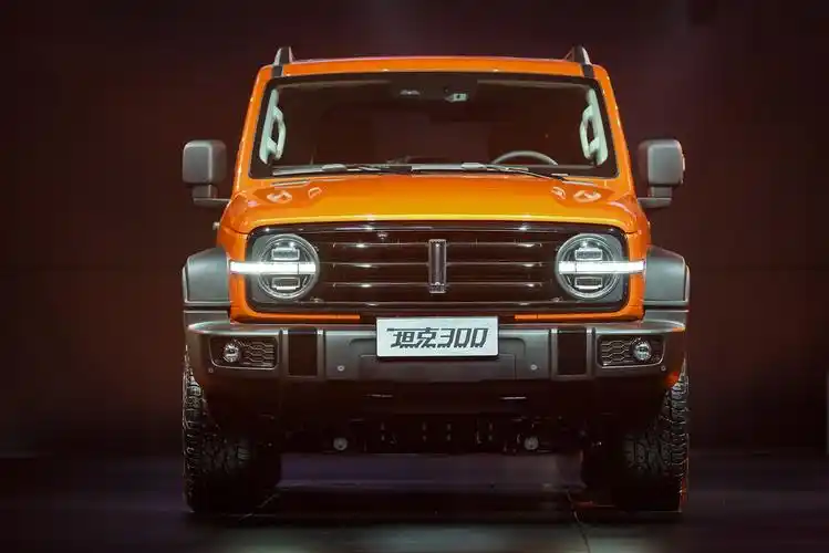 开创时尚越野新风尚 wey坦克300上市售17.58万元起