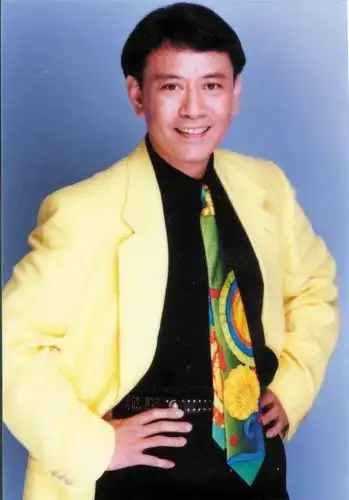 罗文,1945年2月12日出生于广西百色,中国香港歌手,音乐人,演员.