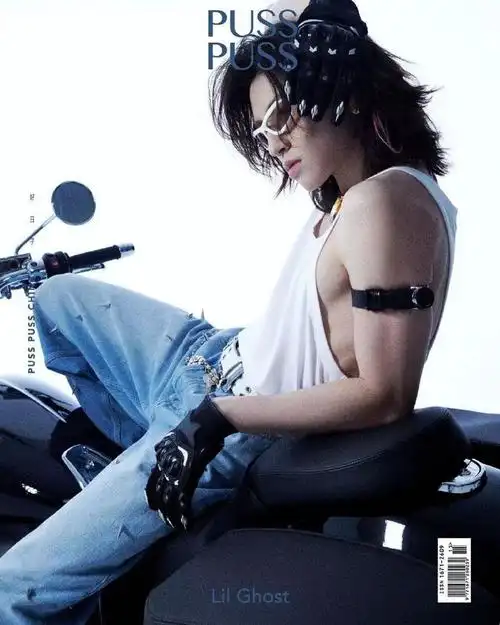 西装!肌肉猛男!给我帅麻了!@小鬼-王琳凯