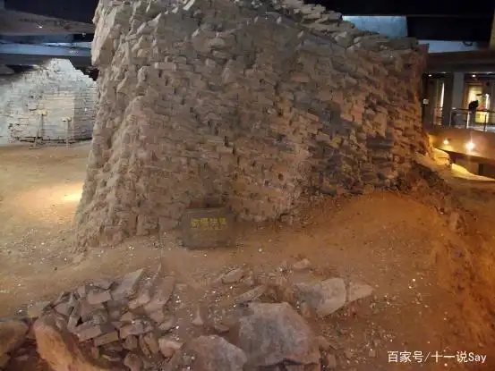 至今留给我们很多未解之谜,其中说法最多的就是关于这雷峰塔倒塌之谜