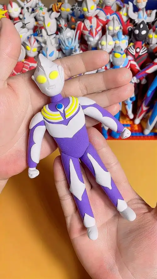 用超轻粘土捏迪迦奥特曼空中型形态-度小视