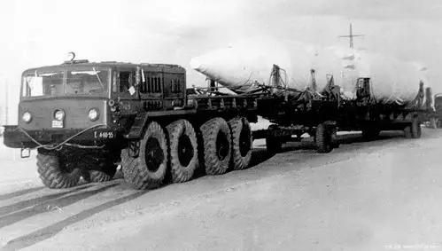 【图】苏联暴力美学(3) 三只眼8x8玛兹535军卡 文章图片_卡车之家