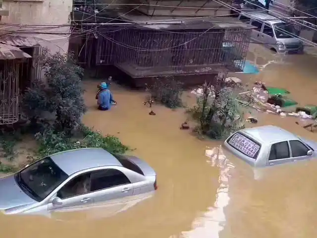 昆明这座城市昨晚消无声息中又被水淹了