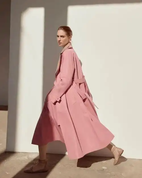 用色彩穿出春日氛围|粉色|卡其色|衬衫搭配|风衣_网易订阅