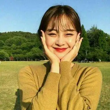 微笑女人头像唯美图片