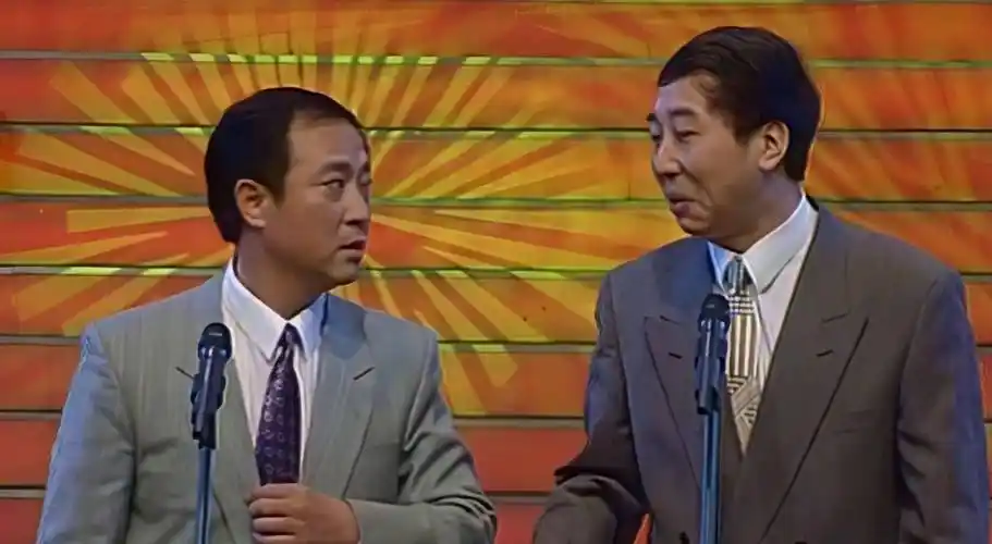 冯巩清明扫墓师徒情深传承相声魅力