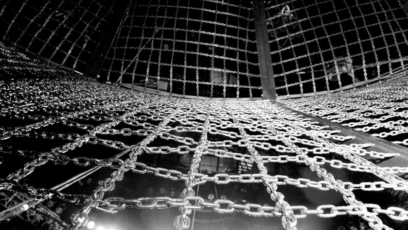 美国:商家打造"密室牢笼"成功擒贼