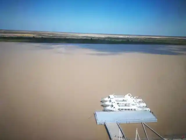 了望楼,看不到黄河流入大海的尽头