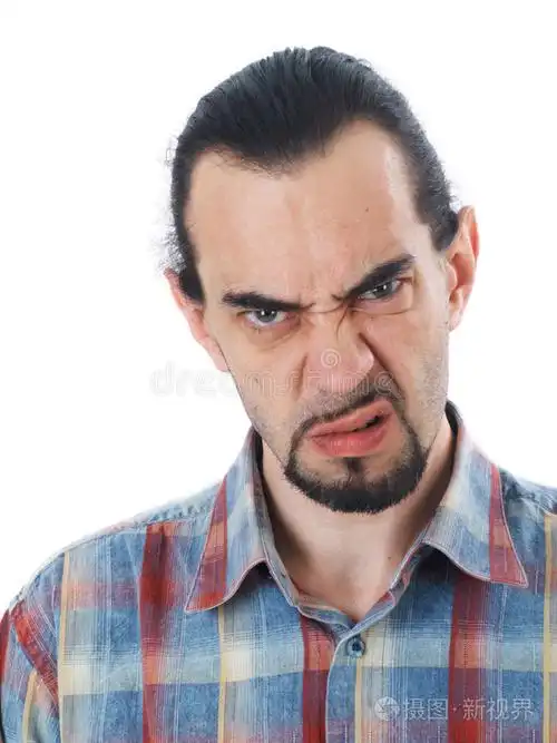怀疑的表情