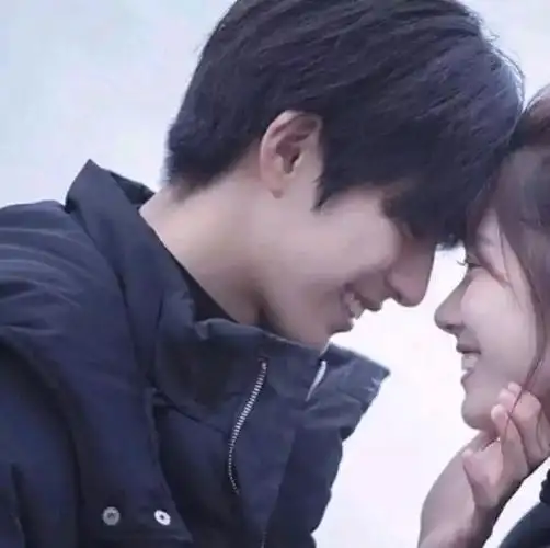 情侣头像:男生能宠女朋友到什么程度?