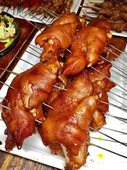 有多少人都是他家的铁粉!_烧烤