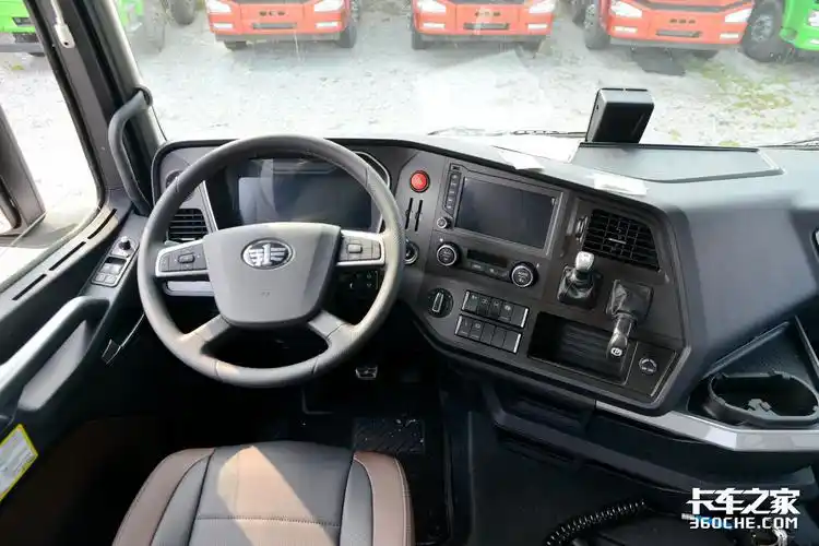 国产卡车的天花板560马力解放j7如何amt盘刹液缓全部就