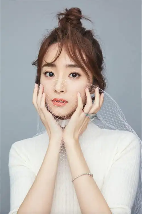 胡冰卿双胞胎姊妹胡玉洁照片胡冰卿的老公是谁