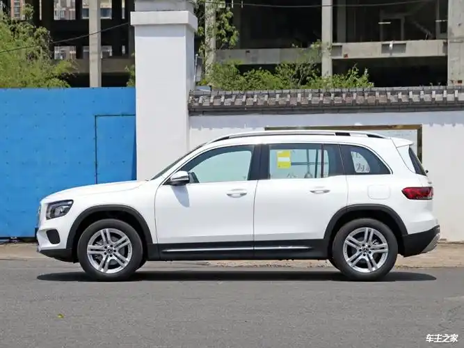 奔驰glb越野车丐版现车报价及图片