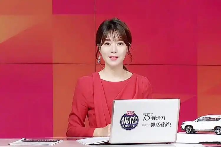 央视体育频道主持人程雨涵高清图集央视体育频道主持人程雨涵高清图集