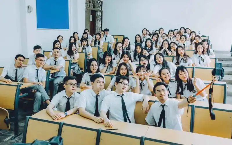 【大傲日常】都知相聚最难得 难奈别离多——致我的同学们(毕业季毕业