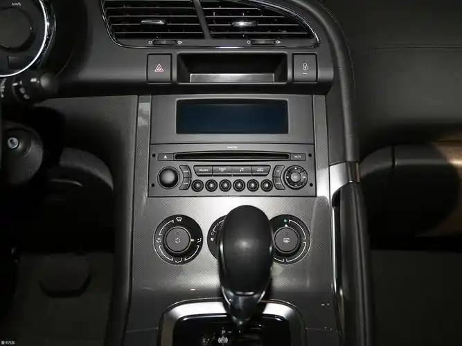 0l 自动经典版_中控区_32/214张图片】_汽车图片大全_爱卡汽车