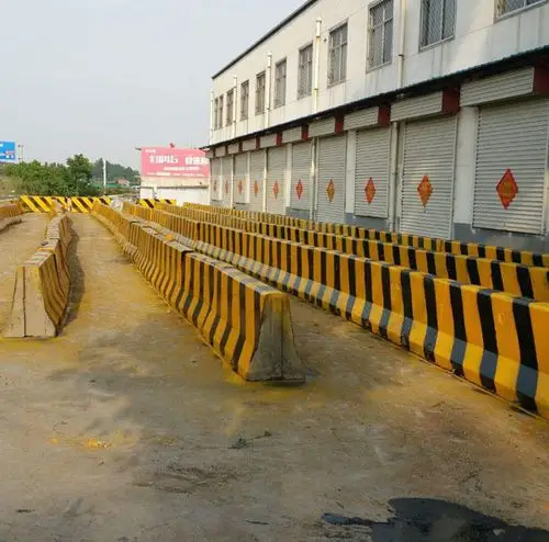 延安水泥隔离墩