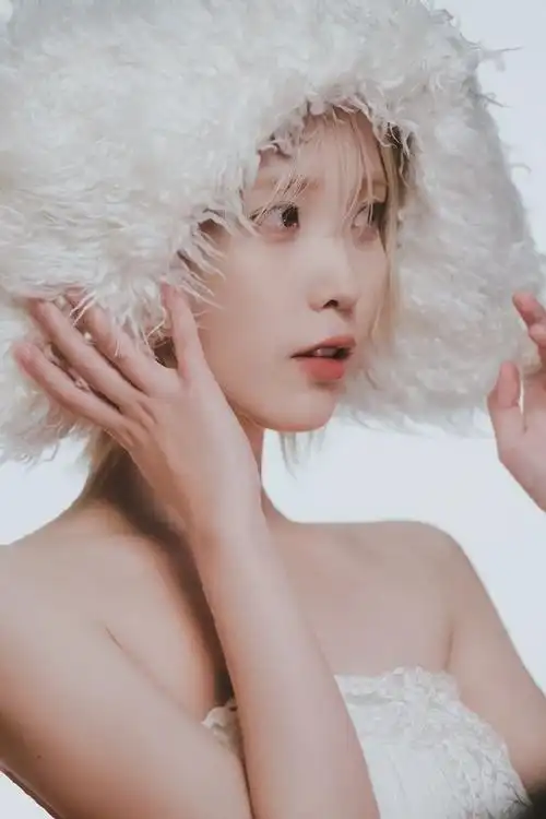 onlyu美图– 240220 iu迷你6辑the winning专辑图part 2    q音乐