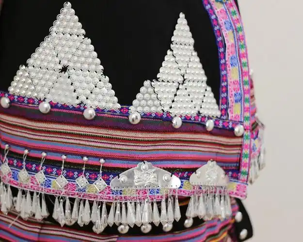 服装设计花腰傣