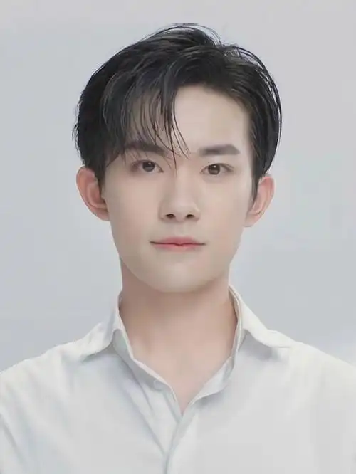 易烊千玺  #证件照