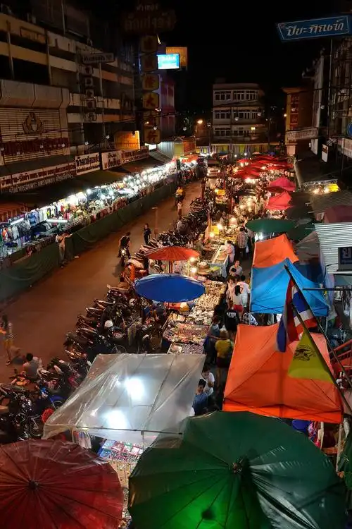 米兰的_小铁匠的相册-清迈夜市