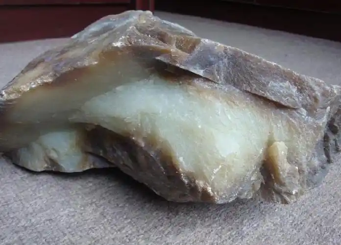 和田玉山料原石图片及价格-山料和田玉知识