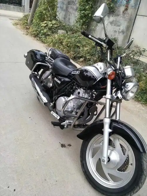 新款电喷250铃木大太子全车原漆九成新,车子骑起来高端大气