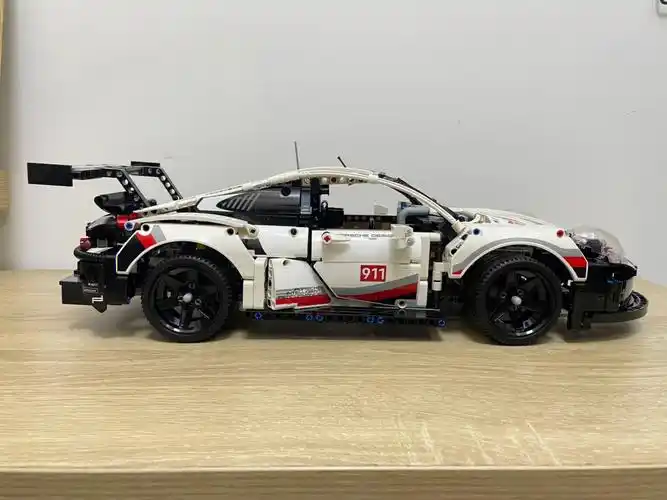 这是第一次拼车型07感觉上和拼建筑类的92还是有很大区别的74