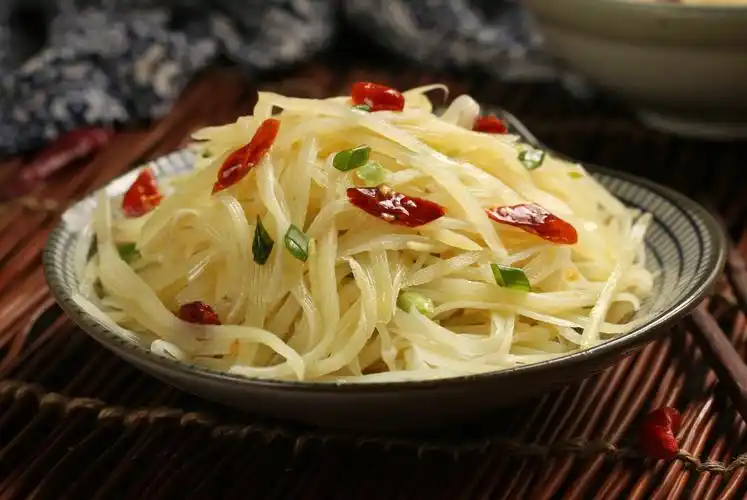 炒得脆脆的土豆丝