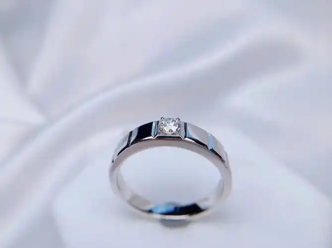 可盐可甜系男士钻戒闪亮登场