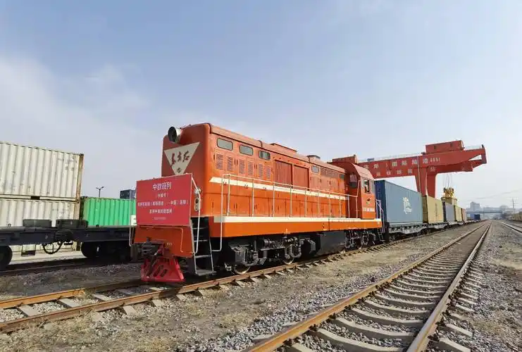 中欧班列(中豫号)首趟回程班列顺利抵达洛阳_国际_东方红_物流