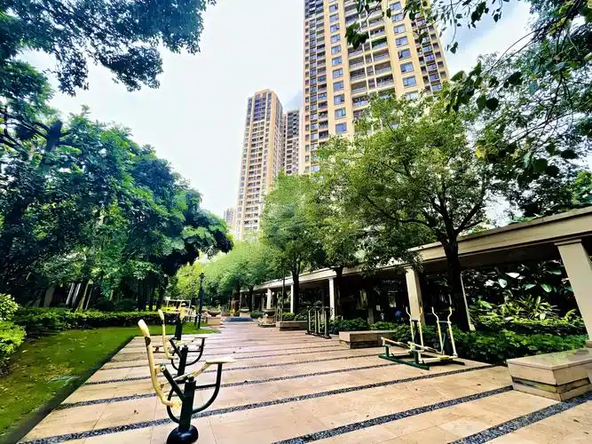 150出头金桂园万科96平三房产权清晰