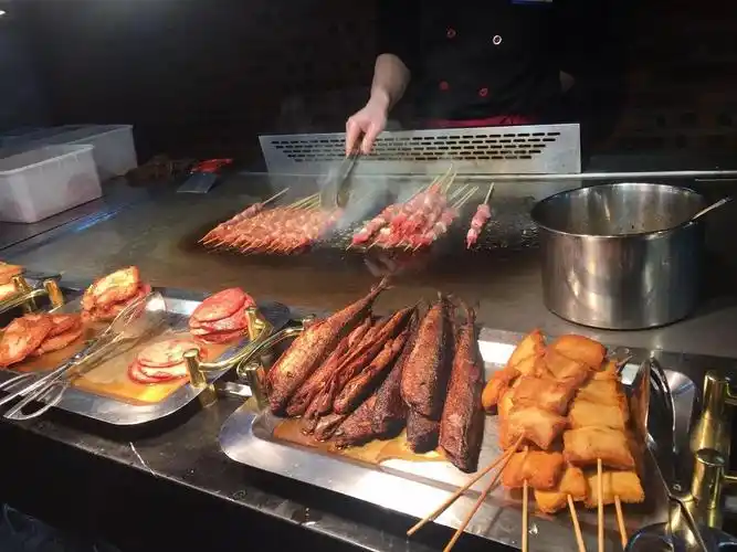 大师傅喊你来吃铁板烤肉啦