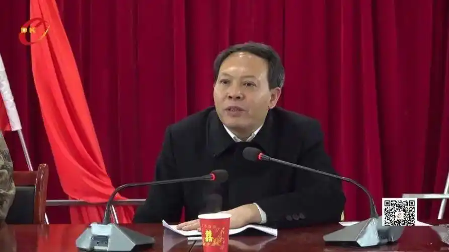 艾方毅督导部分乡镇脱贫攻坚工作