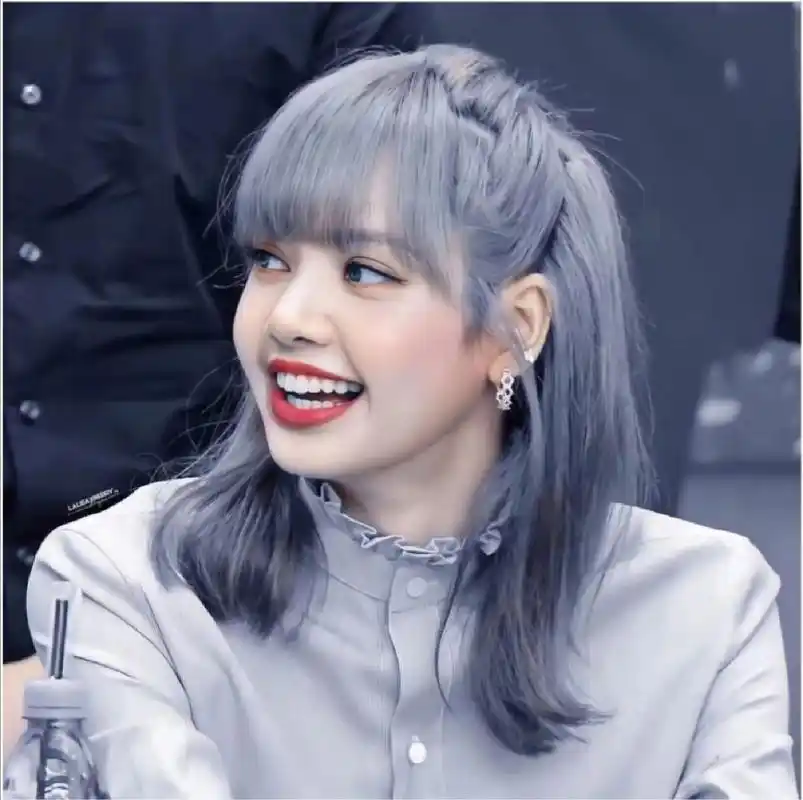 lisa 可爱闺蜜头像