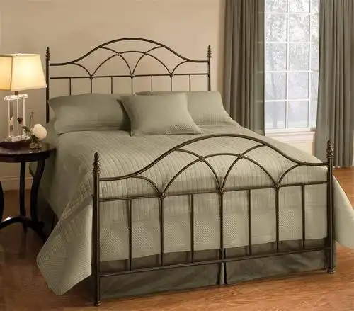 清新铁艺床打造复古范儿卧室装修效果图