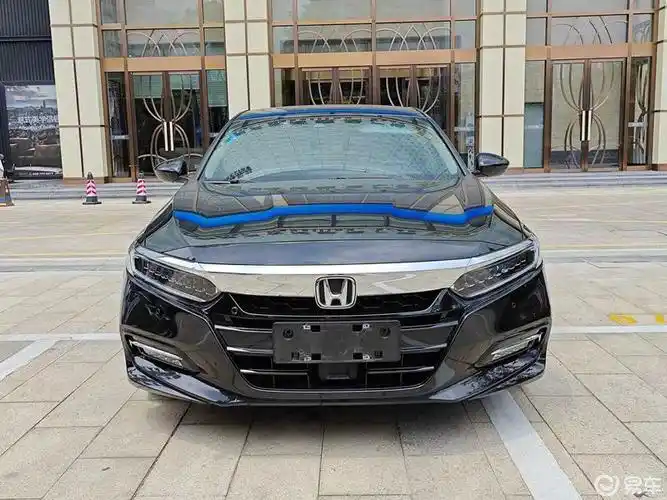 精品19年本田雅阁十代. 2.0l混动锐