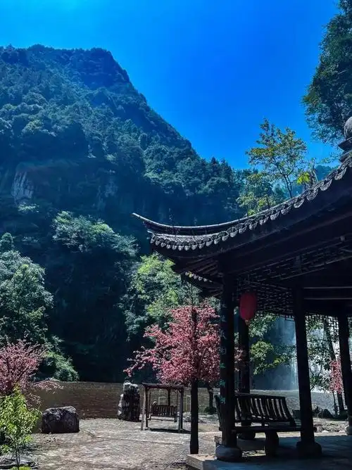 浙江温州百丈漈的风景名胜区是值得一去的好地方