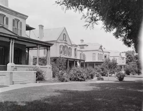 胡悦晗陆远许金晶社会文化史视角下的民国知识人生活图景