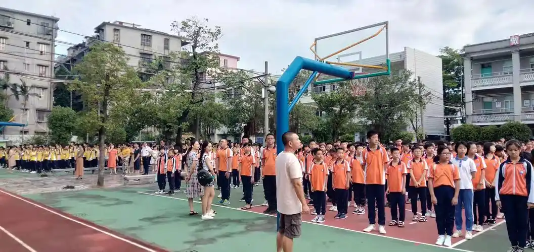 揭阳华侨初级中学举行2019年秋季开学典礼