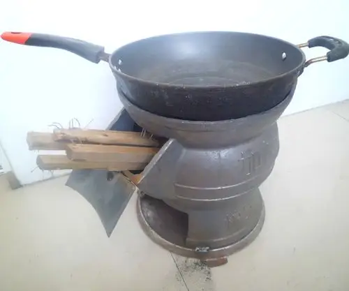 包邮厂家直销家用大肚开门烧柴烧煤两用铸铁取暖炉