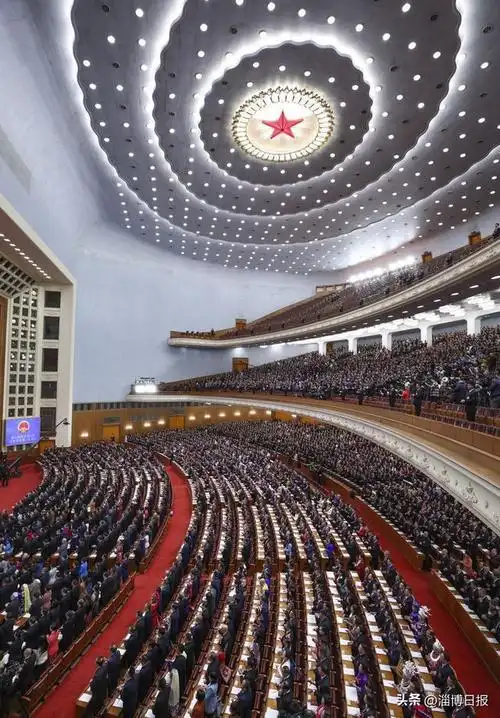 十四届全国人大二次会议举行第二次全体会议|摄影|人民大会堂_网易