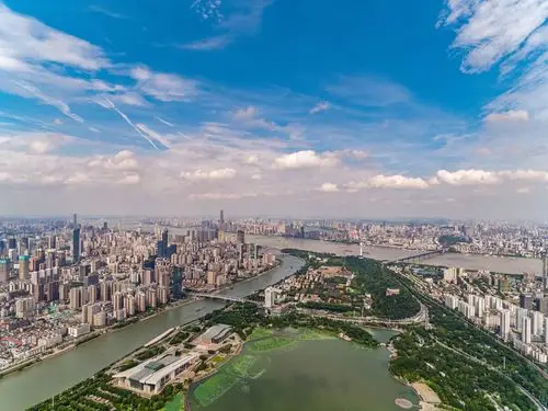 航拍武汉三镇鼎立