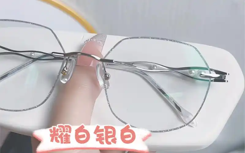 耀月银白真的泰妹辣!